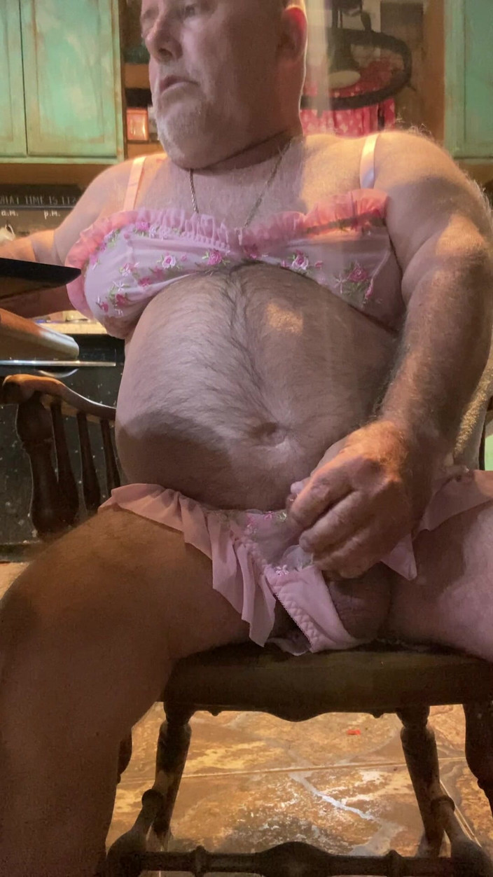 Mark Fletcher: Algo acerca de usar un sujetador y bragas me pone...