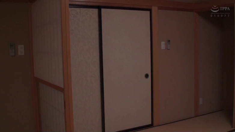 Raptor Inc: Temiz, taze görünümlü kısa saçlı yaşlı kadın! Yoğun, erotik bir...