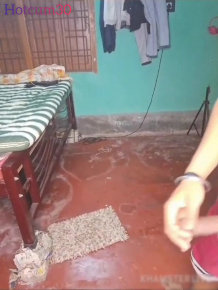 Hotcum30: Il Marito Ha Scopato Sua Moglie Davvero Sentito Oggi