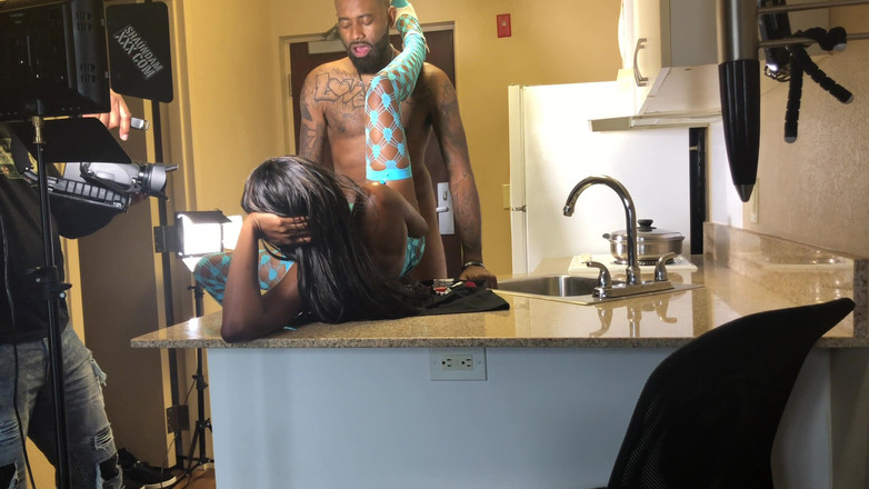 Shaundam: 防弾少年団 in Fire up Dinner