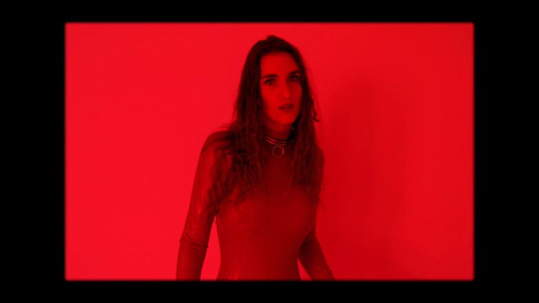 Piper Blush: Red Latex Vid