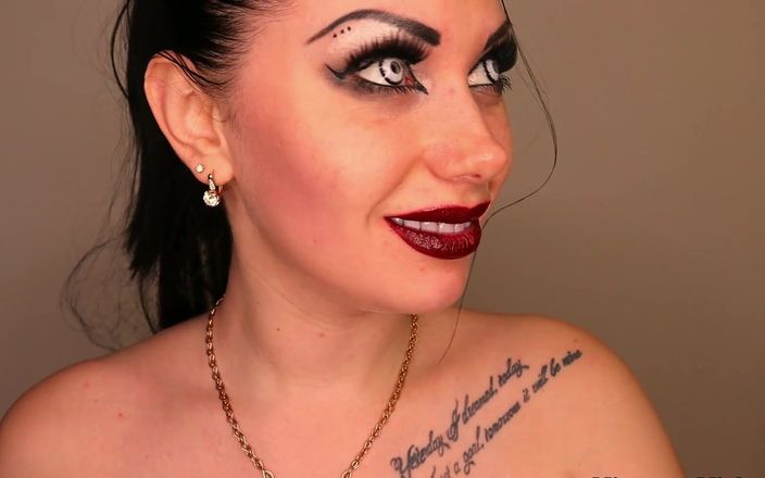 Goddess Misha Goldy: Inuti mig! Inta fetisch