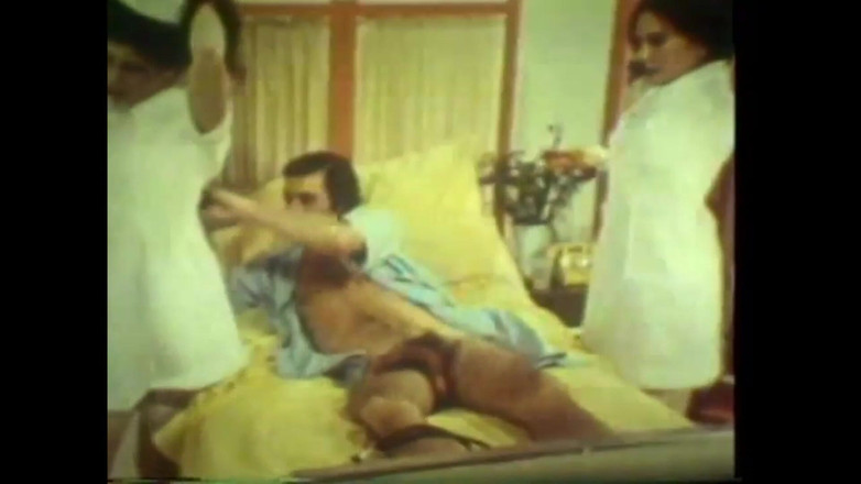 Vintage Megastore Full hd: Verpleegkundigen zorgen voor de patiënt