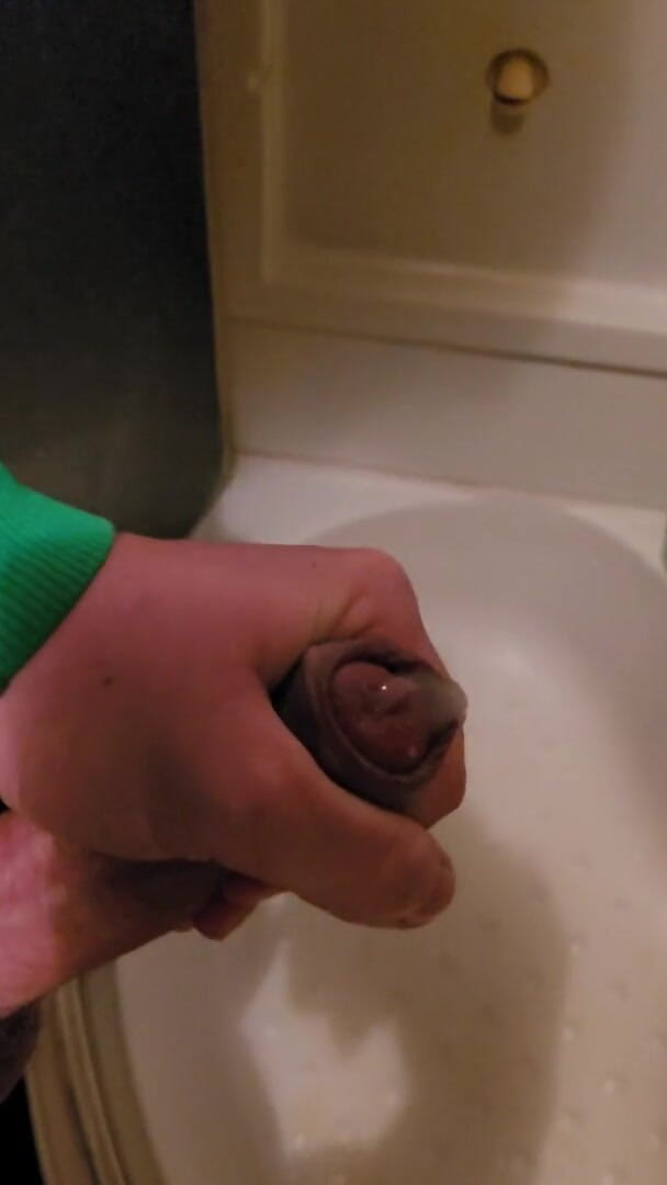Wanker forever: Secretamente masturbándose en el baño