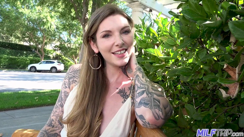 MILF Trip: สาว Penny Archer เงี่ยน คืองานศิลปะชั้นเลิศ