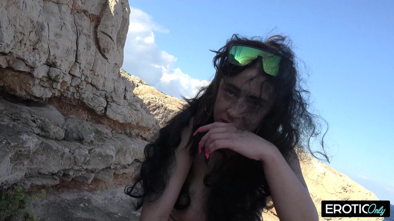German bitch hunter: Vânătorul de curve germane o curvă excitată se fute pe...