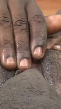 Die grote penis past alleen in mijn mond