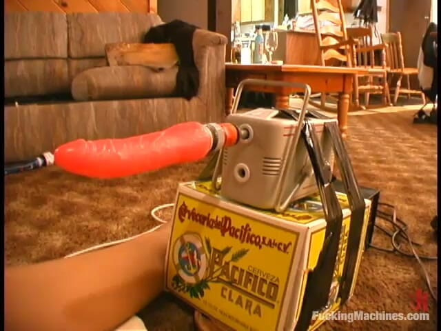 Fucking Machines by Kink: リアノン・ブレイ