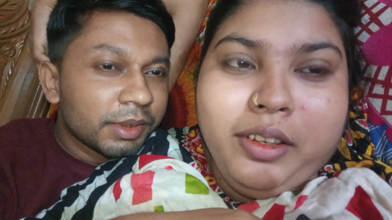 Desi Video BD: Une bhabhi desi s’amuse avec son mari 2025