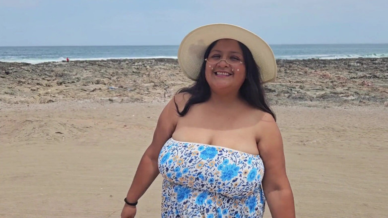 Latin Rain: Beach and Cum Swallow
