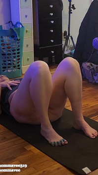 보지 요가하는 핫한 밀프!