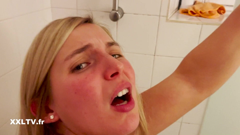 XXLTVFR: Відео від першої особи вдома з Хлоєю Дюваль