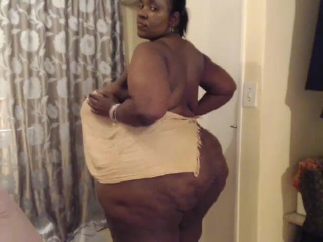 Legendary Booty Overdose: Ebony BBW Teasing and Walking Around Butt Naked
