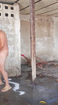 Mi Madrastra Me Descubre Mientras Se Ducha La Aire Libre Termino Follando Su Gordo Culo