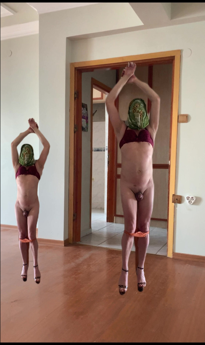 cd_aysemmm: 18 yaşındaki üvey kız kardeşimle:) hangimiz daha seksi?