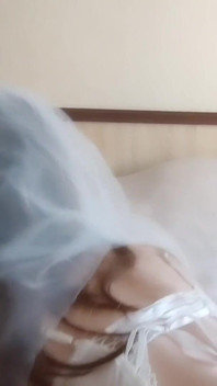 Pagi romantik dengan pengantin seksi - blowjob dan seks