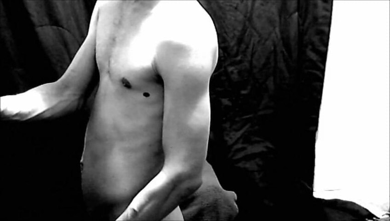 LilTaste: Mtf Filming for Nude Self-photography and Playing