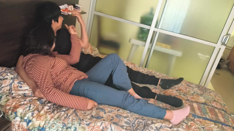 Moo DBOXXX: Moje 18letá křesťanská kamarádka potřebovala vzorek mužské šťávy, její přítel nic neví...