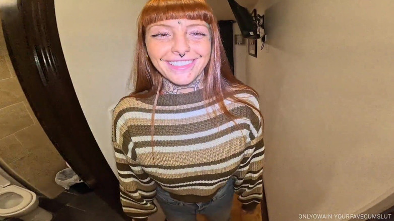 Yourfavecumslut: Chcací děvka si zvykne jako toaleta