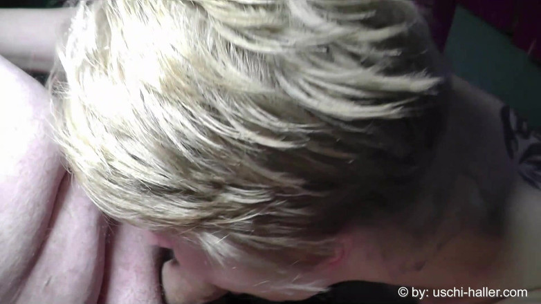 Club Express: Sonja Sweet ger en avsugning i en tysk porrfilm