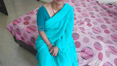 YOURAMRITA04: 温泉はインドDesi村Bhabhiwas roleplay Hindi XXX村性