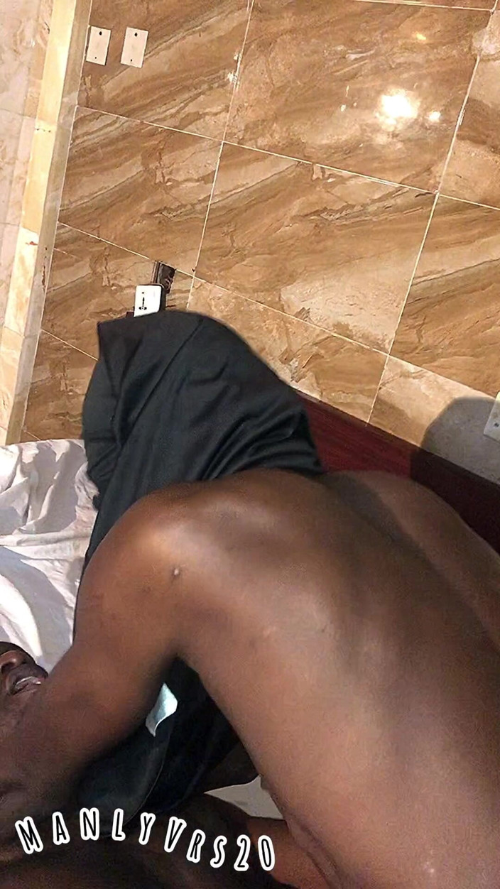 Blackkish20: M-am cu dealerul meu curios
