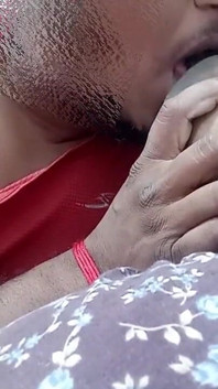 Tamil esposa dedilhado duro orgasmo