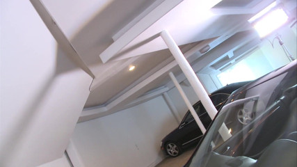 Hot Girlz: Namorada tão tesuda fode pau duro na garagem