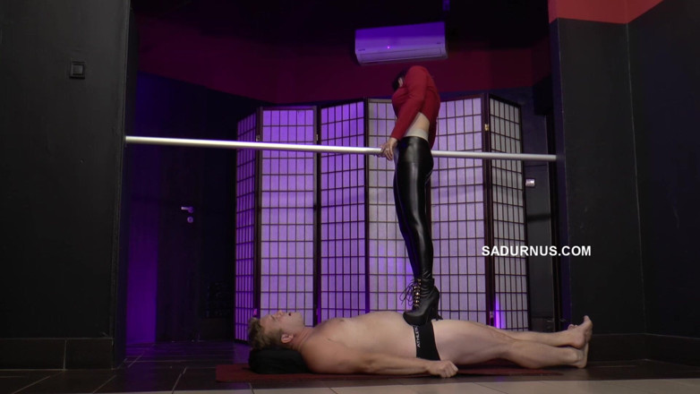 Sadurnus: Under Sydney Stiletto-heeled