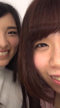 Lesbianas con mal aliento y lamiendo la nariz - Suzu Shiratori & Hikaru Akane