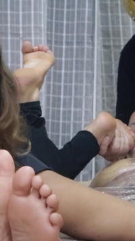 Luana xác ướp với bọc nhựa