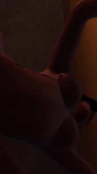 Ngentot pasangannya dalam kejahatan di dinding