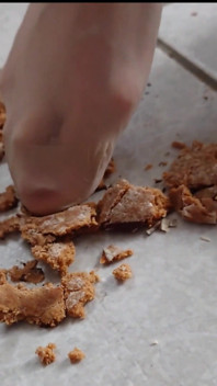 Crush Gingerbread dengan Kaki Nilon
