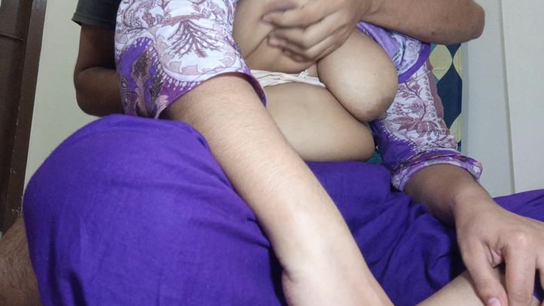 Nadiyabd: Tonight I Fucked My Stepsister's Milk Dripped in an Empty...