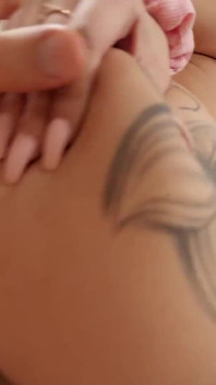 Big Fake Tits Amateur Newbie Super Hottie Cock Sucker Alessia Luna Roomate Rotation