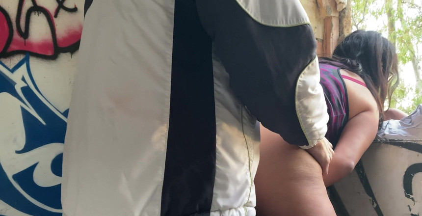 Mayay Thor X: Scopata alla pecorina all'aperto con il mio amore