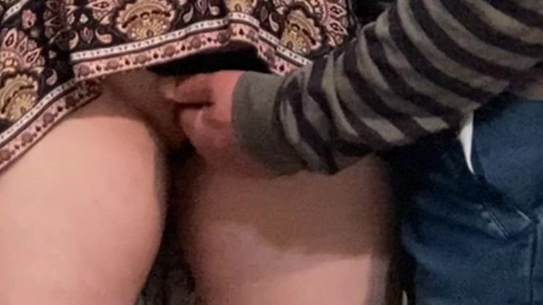 PriyaNaavya: Yaşlı üvey baba amını parmaklıyor 