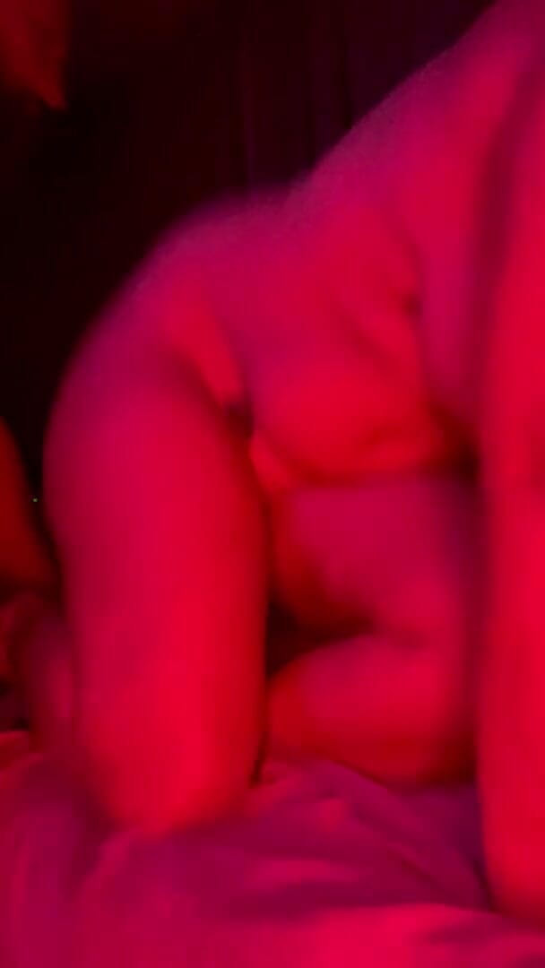 Mrpunk: 朋克先生和夫人在红灯特辑中做爱