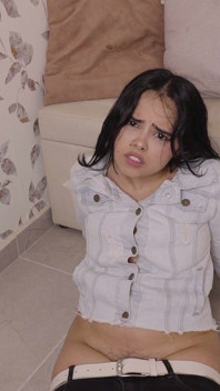 VEDERE LA PERSOANA 1: Mergând la petrecere cu My Buttcrack, dar vrei să te distrezi mai întâi