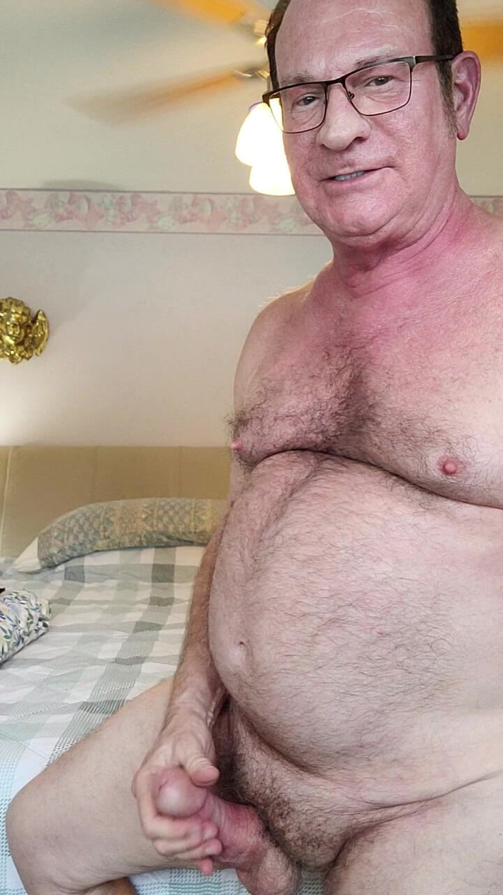 DaddyLNargo: Děda je sexy