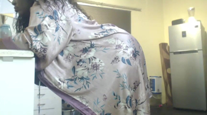 Legendary Booty Overdose: I Need a Fat Cock
