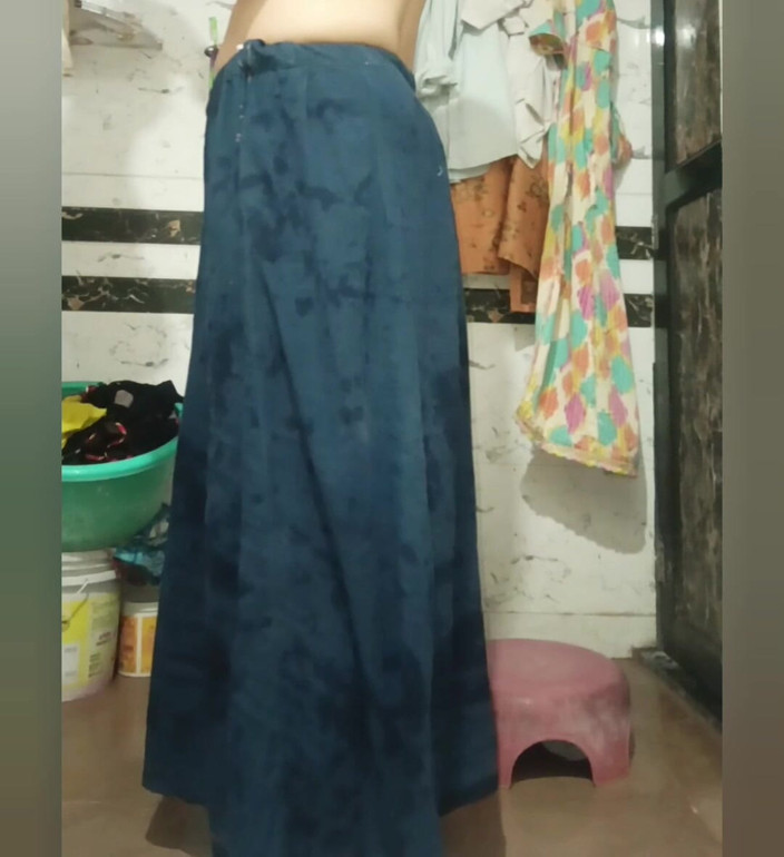 Priyahot77: Priya Bhabi 섹시한 바디 마사지