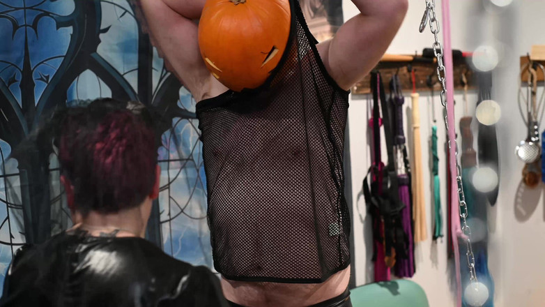 The Izars: パンプキンマン - トリック・オア・トリート パート1