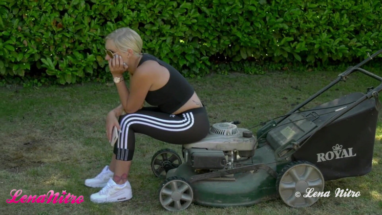 Lena Nitro: Lawn mower defective - neighboring boys like to help