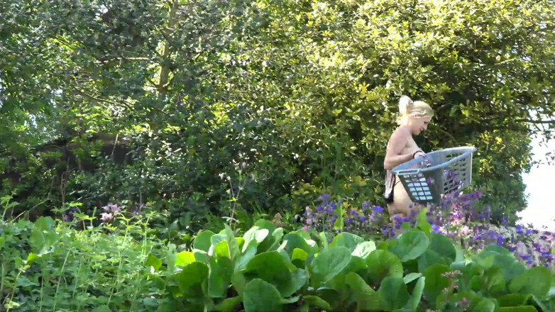 Dirty Doctors Clips - Solo Mature Playtime: Hanging Out My Washing