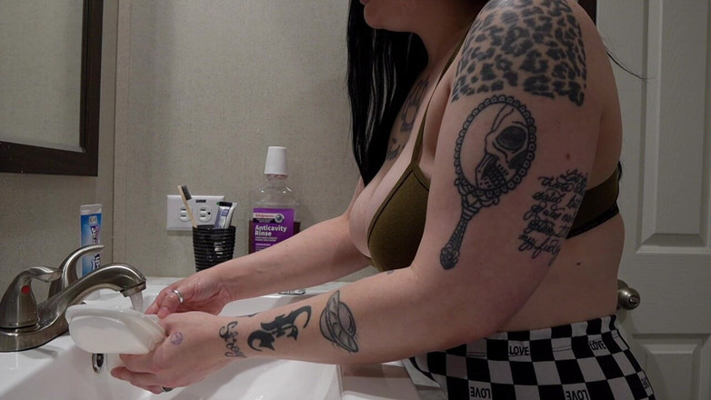 GothBunny6669: Dani's Day&amp;night Denture Routine