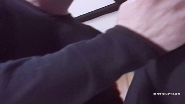 Ben Dover Movies: Brytyjskie fantazje gospodyń domowych 4: Pszczoła