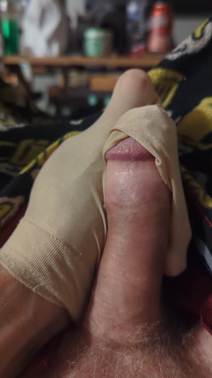 Pantyhose Jasmine: Mângâindu-mi Pula În Ciorapi