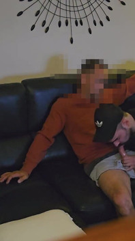 나를 사정하게 방문하는 스트레이트 보험 브로커