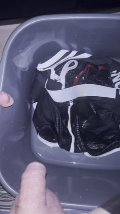 saubern77: 오줌 싸고